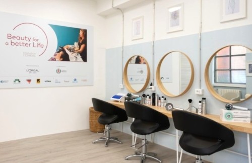 A Casa Jannacci apre il salone sociale ''Beauty fo...